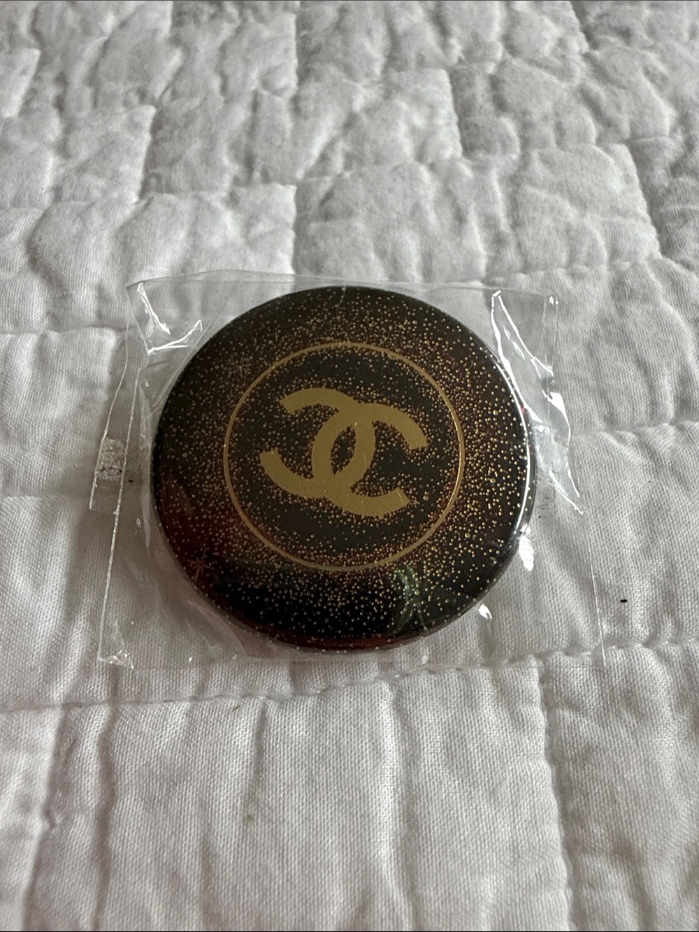 CHANEL BEAUTY Black & Gold & Red Glitter Pin with Interlocking CC Logo
